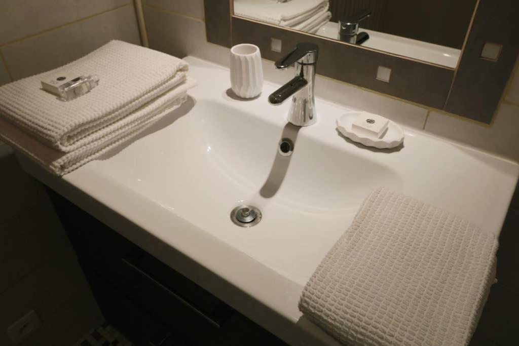Spacieux Studio, Hotel Particulier En Hypercentre Тур Екстер'єр фото